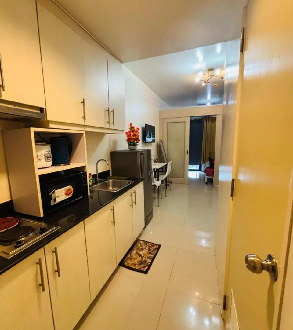 Sea Residence By Lyzel Flores Manila Apartment