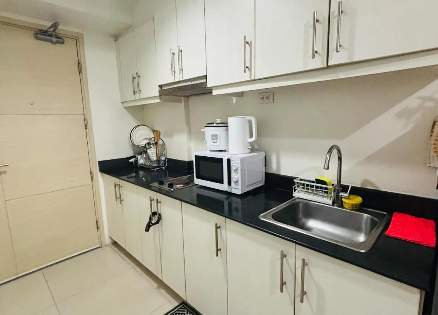 Apartment Sea Residence By Lyzel Flores Manila Philippines